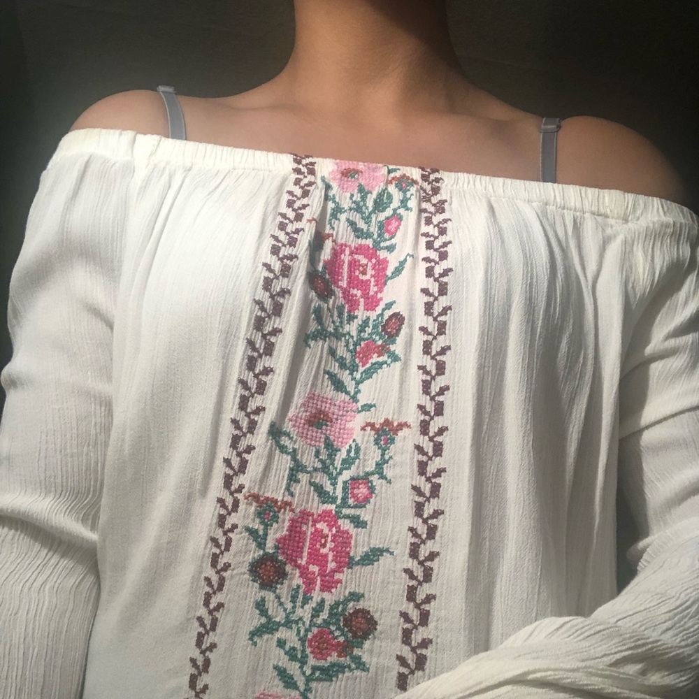 Off the shoulder floral stitched top